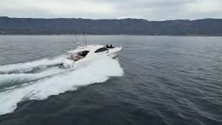 "Hydrotherapy" Riviera 4700 Sport Boat